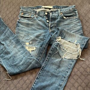 GAP Relaxed Boyfriend Blue Jeans